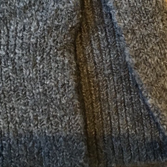 Nordstrom Hinge Gray Sweater with Zipper in Back - Picture 4 of 4